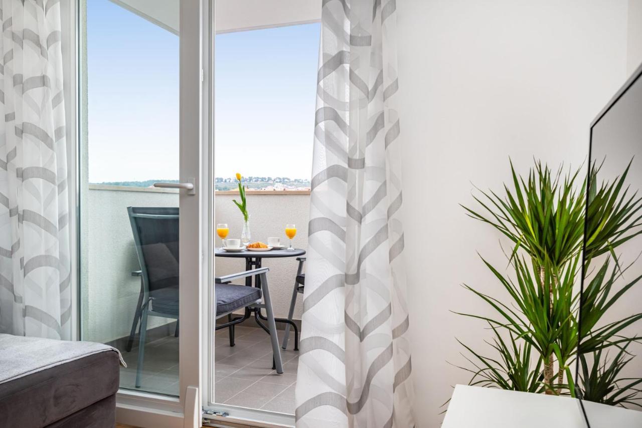 Ap Stella, Center Of Zadar, 2Br, Parking Apartment Exterior photo